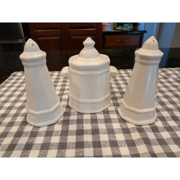 Pfaltzgraff Other - Pfaltzgraff Heritage White Salt Pepper Shakers‎ & Sugar Bowl Set White Porcelain
